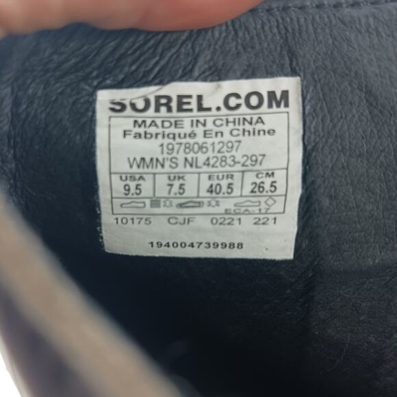 Sorel Joan Uptown Boots GUC $210 size 9.5     FS1925 - Picture 7 of 8